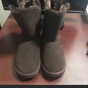 Short brown button uggs